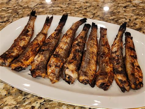 are smelt similar to sardines